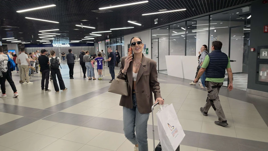 Katarina Grujić na aerodromu