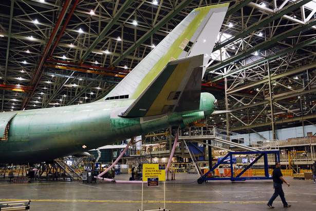 Boeing Co. 747-800 Intercontinental Jumbo Jet w fabryce Boeinga (Everett, Washington, U.S.)