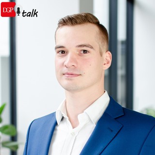 Paweł Wiencław: Możemy dzięki zastosowaniu różnych szkieł tworzyć takie struktury wewnątrz światłowodów, które nie są dostępne przy użyciu obecnych metod konwencjonalnych. [Podcast]