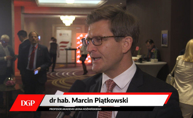 Dr hab. Piątkowski: „Jeżeli chcemy dogonić Zachód, musimy mieć nowe pomysły na rozwój”