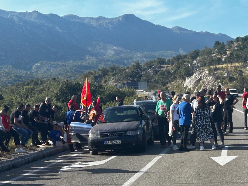 Protest zbog najavljenog popisa u Crnoj Gori