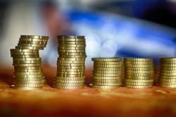 1850 zł płacy minimalnej, 3,8 proc. wzrostu PKB. Założenia do projektu budżetu przyjęte