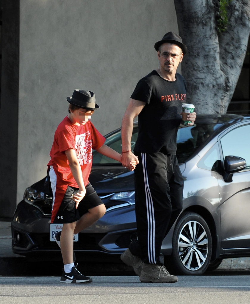 Colin Farrell na spacerze z synem w Los Angeles