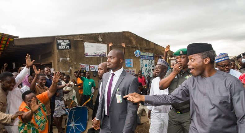 Acting president steps into the Garki market