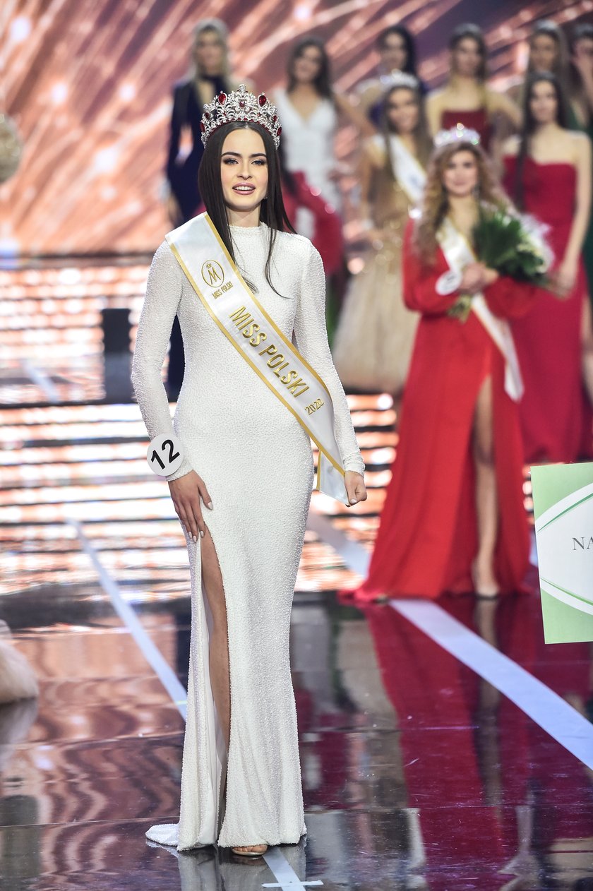 Miss Polski 2020. Na scenie piękne kandydatki i gwiazdy show-biznesu. Zobacz zdjęcia z finałowej gali!