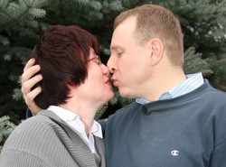 Tak całuje tylko bulterier Kurski