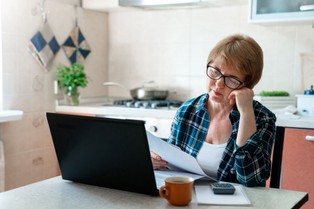 ZUS zmniejszy emeryturę lub wstrzyma wypłatę świadczenia. O tym muszą pamiętać emeryci