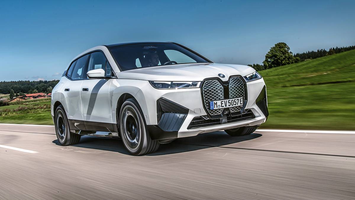 BMW iX (2021)