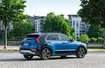 Kia Niro mierzy 1560 mm wysokości, o 77 mm więcej od Kii XCeed i o 85 mm mniej od Kii Sportage.