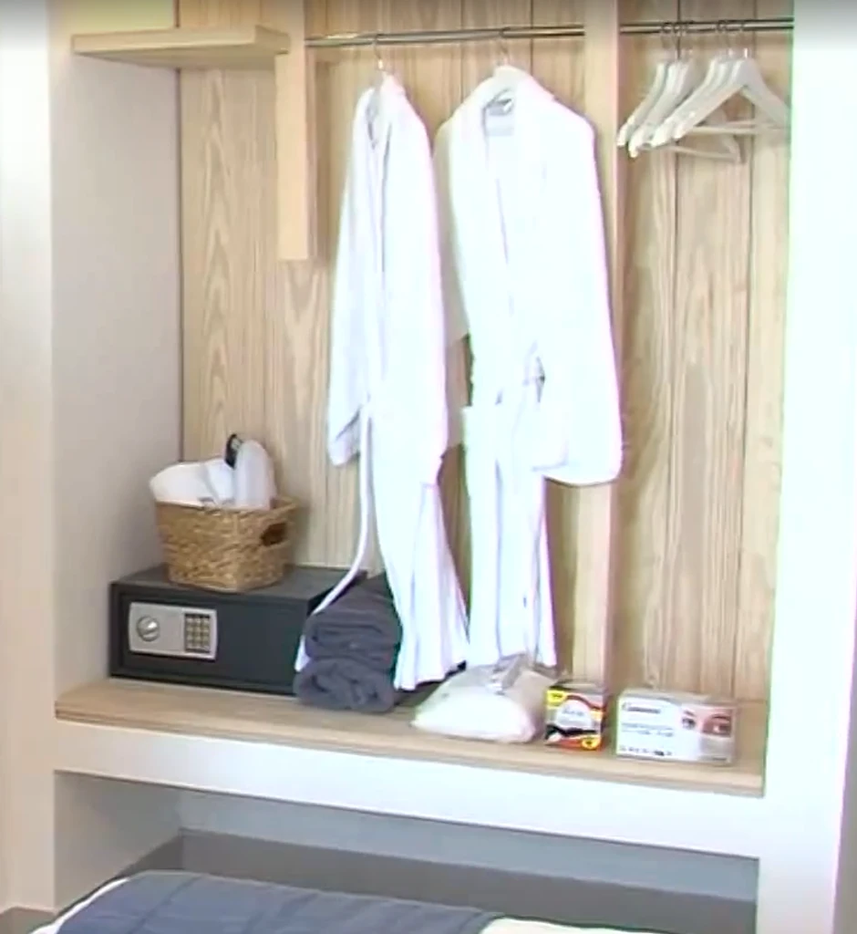 Peškiri, bademantili, pa čak i maske