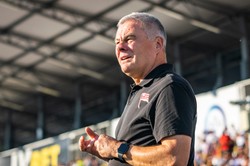 Trener Cracovii: Widzew to jest taki "papierowy" beniaminek