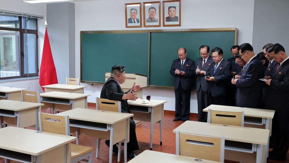 Dawał uczniom w domu prywatne lekcje. Tak ukarali go ludzie Kim Dzong Una