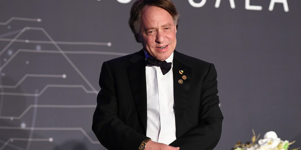 Ray Kurzweil od 40 lat stoi na czele zespołu inżynierów Google'a, jest też współzałożycielem Singularity University