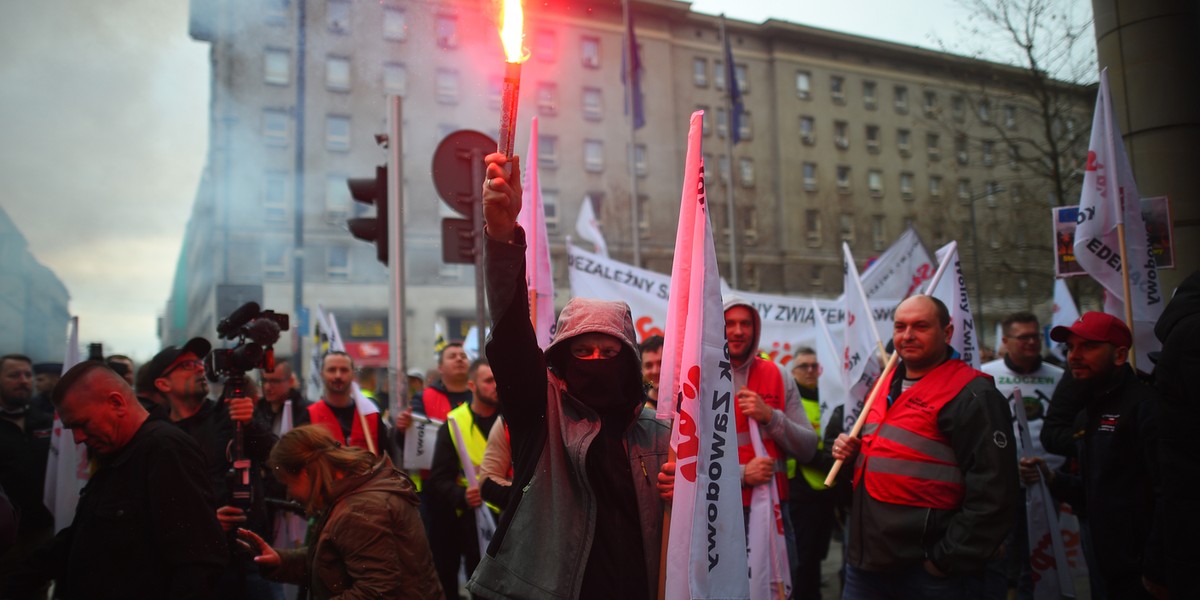 Demonstracja górników przeciwko likwidacji polskich kopalń. Warszawa, 24 marca 2023 r. 