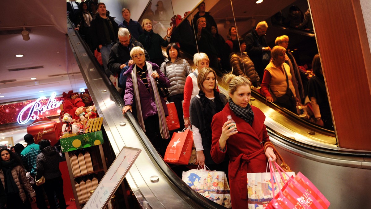 zakupy black friday święto dziękczynienia supermarket