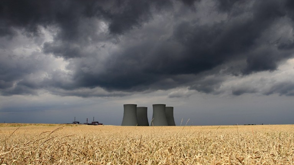 Podczas gdy w Niemczech rezygnuje się z energetyki atomowej, Czechy stawiają w coraz większym stopniu na energetykę jądrową i bronią się przed niemiecką eko-energią.