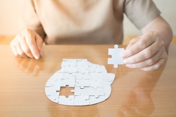 demencia, szellemi hanyatlás, Alzheimer-kór, fejtörők, puzzle