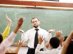 Fiskus depcze po piętach nauczycielom. Przez korepetycje