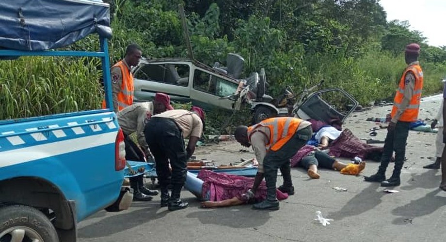 Early Monday accident claim 4 lives on LagosIbadan expressway Pulse