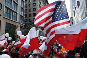 Manhattan Nowy Jork Parada Pulaskiego Polacy w Ameryce Polacy w USA Polacy za granica Polonia USA Stany Zjednoczone New York Flaga Mlodziez Ameryka Mloda Polonia Emigracja