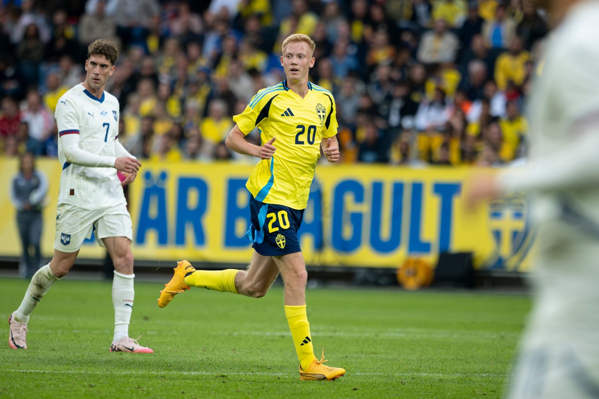 Hugo Larsson nie będzie grał w Arabii Saudyjskiej. Na transfer nie zgodziła się mama
