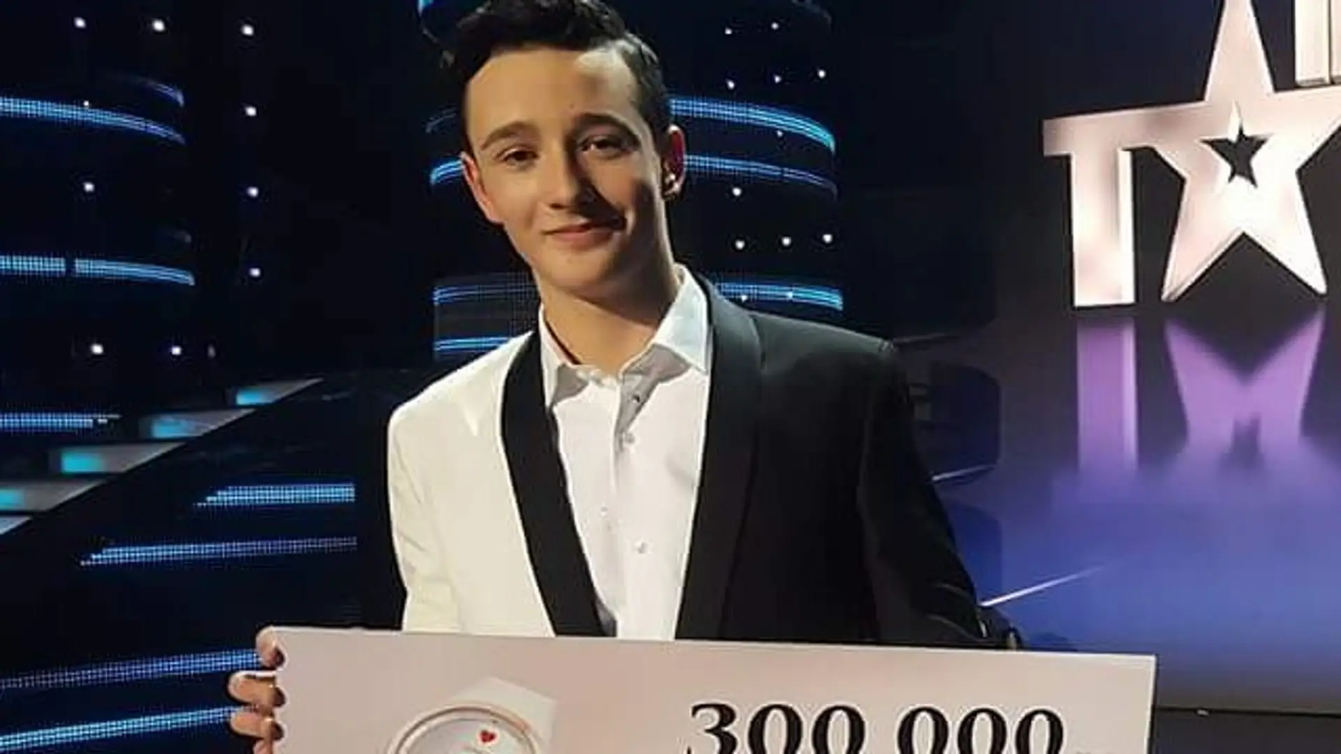 FINAŁ "Mam Talent" wygrał Lukas Gogol. Ma zaledwie 15 lat