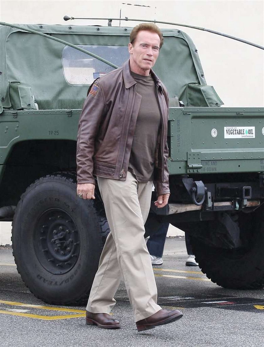 Terminator w Hummerze