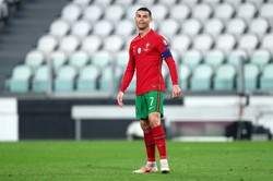 Ronaldo zarabia ponad 100 mln euro. Jego auta i domy kosztują 53 mln