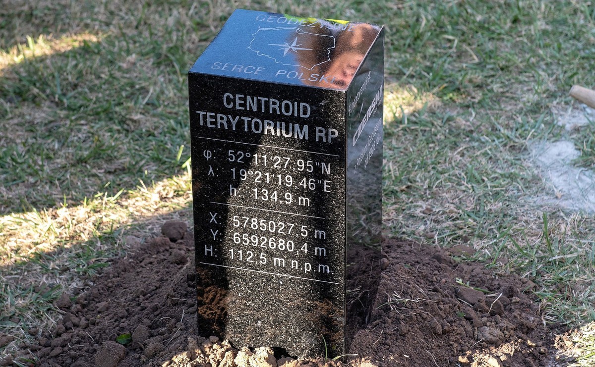 Wyznaczenie środka Polski