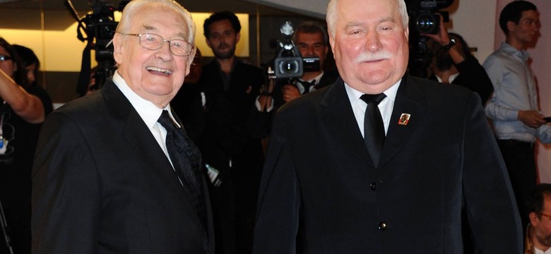 Owacja na stojąco dla "Wałęsy"! Entuzjastyczne przyjęcie filmu. ZDJĘCIA