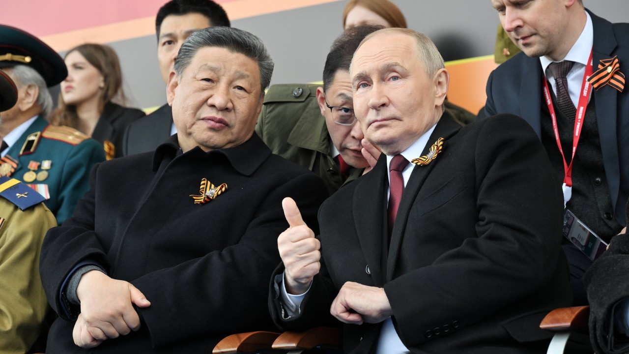 Parada zwycięstwa w Moskwie. Ekspert wskazuje, czyja wizyta może mieć dla Putina "kiepskie konsekwencje"