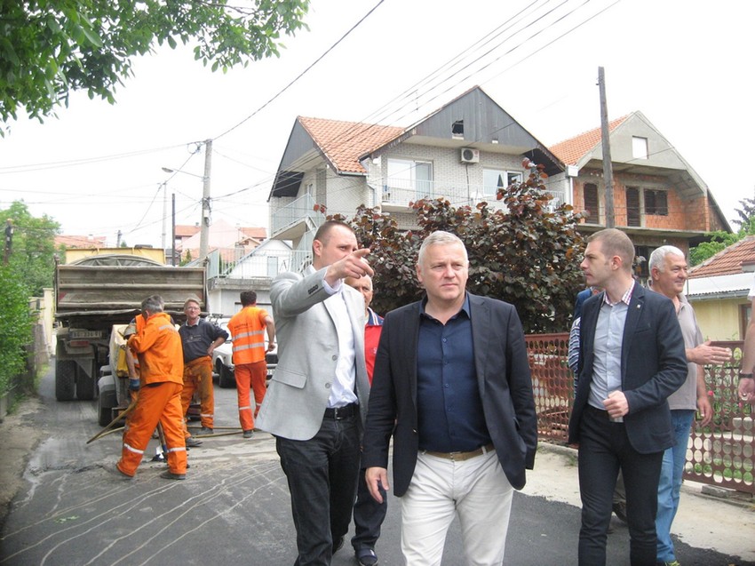 Ulica Milana Predića zona usporenog saobraćaja