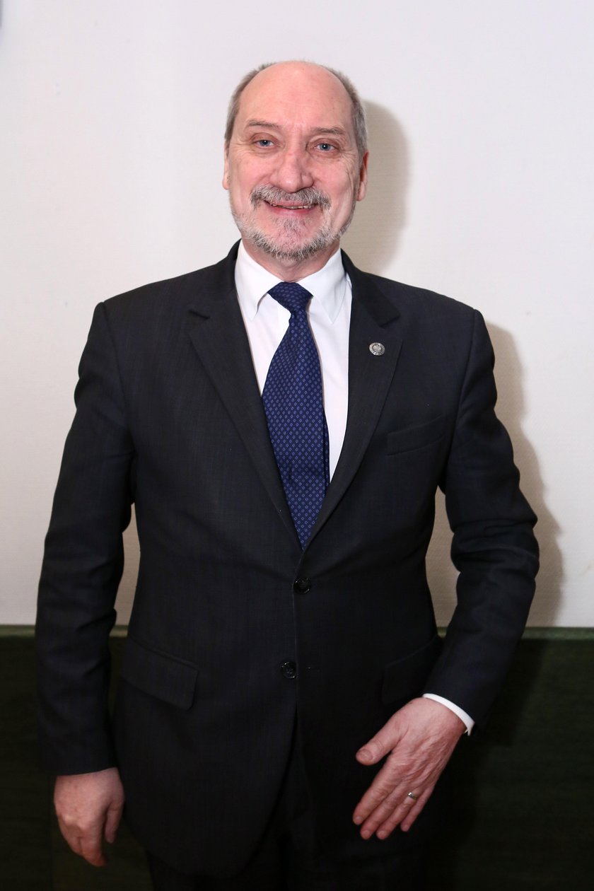 Macierewicz ujawni nowe nagrania załogi tupolewa