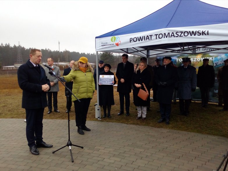 Tomaszów Mazowiecki ma już lądowisko dla śmigłowców Lotniczego Pogotowia Ratunkowego