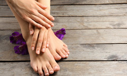 Paznokcie u nóg – najczęstsze problemy. Jak można im zaradzić?