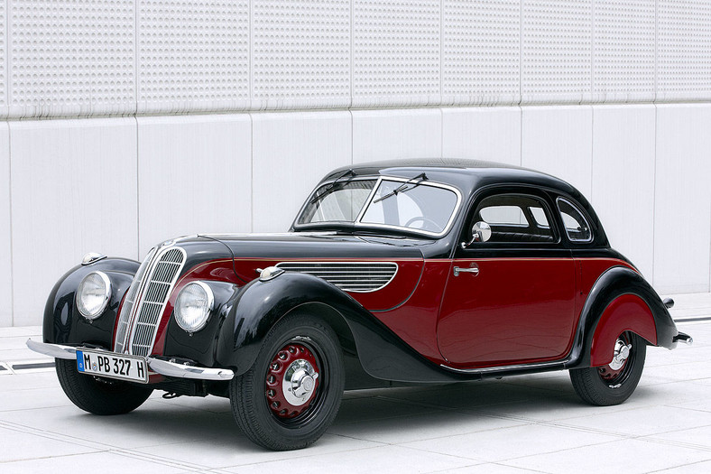 51 – BMW 327 (1937-41)