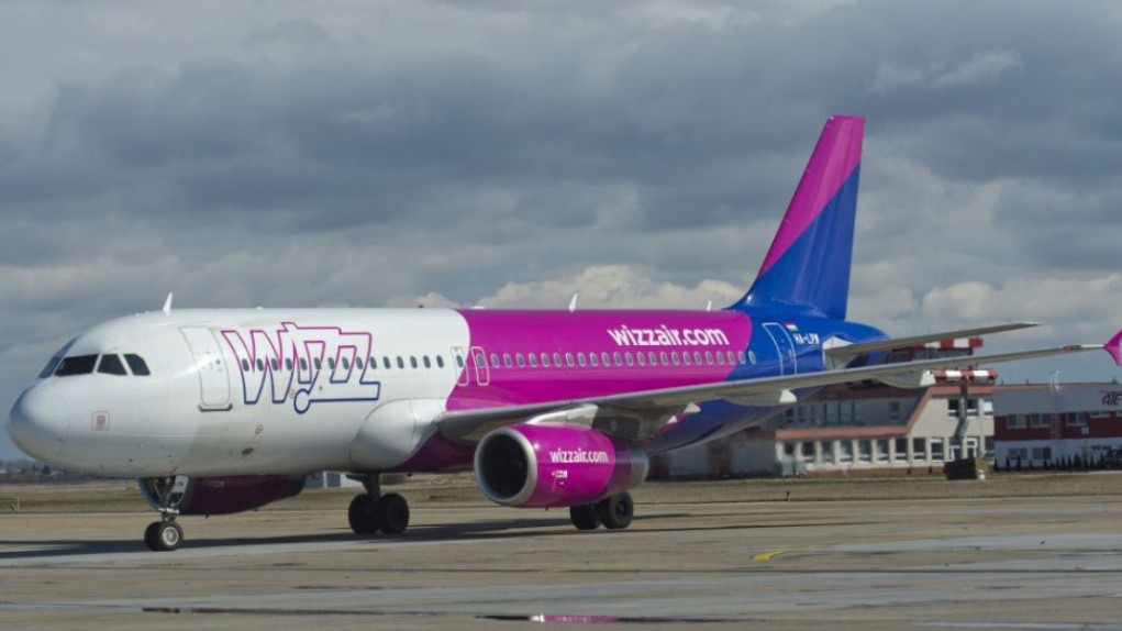 Nízkonákladová letecká spoločnosť Wizz Air pozastavuje lety.