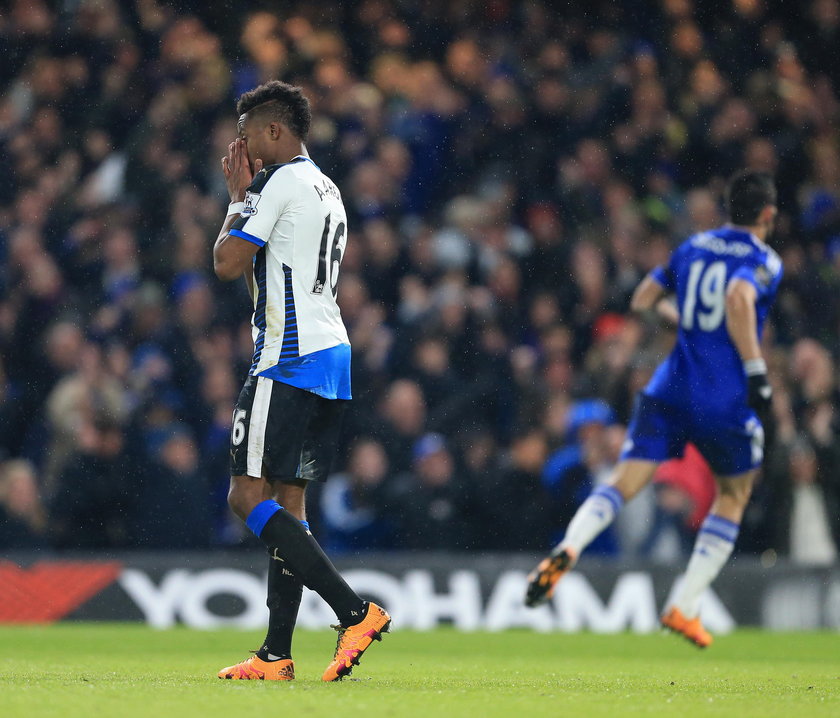 Rolando Aarons wpadł w tarapty. Gracz Newcastle United trafił do aresztu po bójce w nocnym klubie