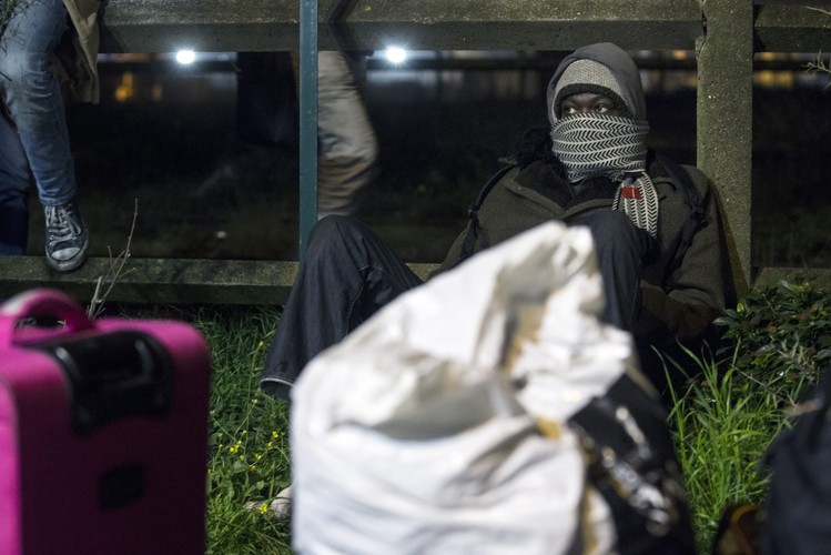 Likwidacja obozowiska migrantów w Calais, zwanego 'dżunglą'