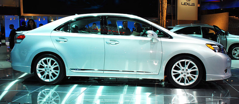 Detroit 2009: Lexus HS 250h – hybrydowy sedan dla Japonii i USA