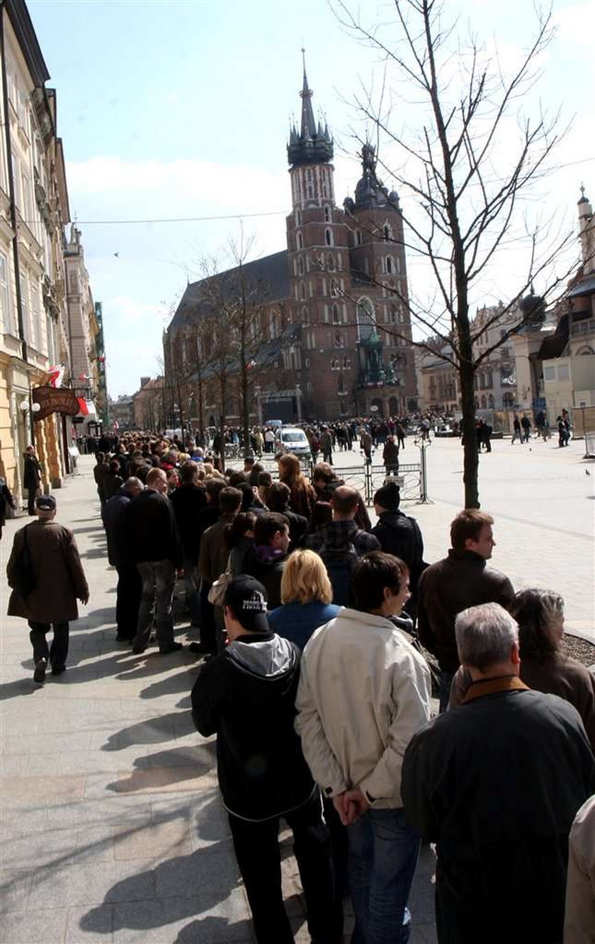 Po wejściówki na Rynek kolejka od 5 rano