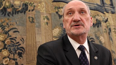 Macierewicz: prokuratorzy działali świadomie na szkodę śledztwa dot. Smoleńska