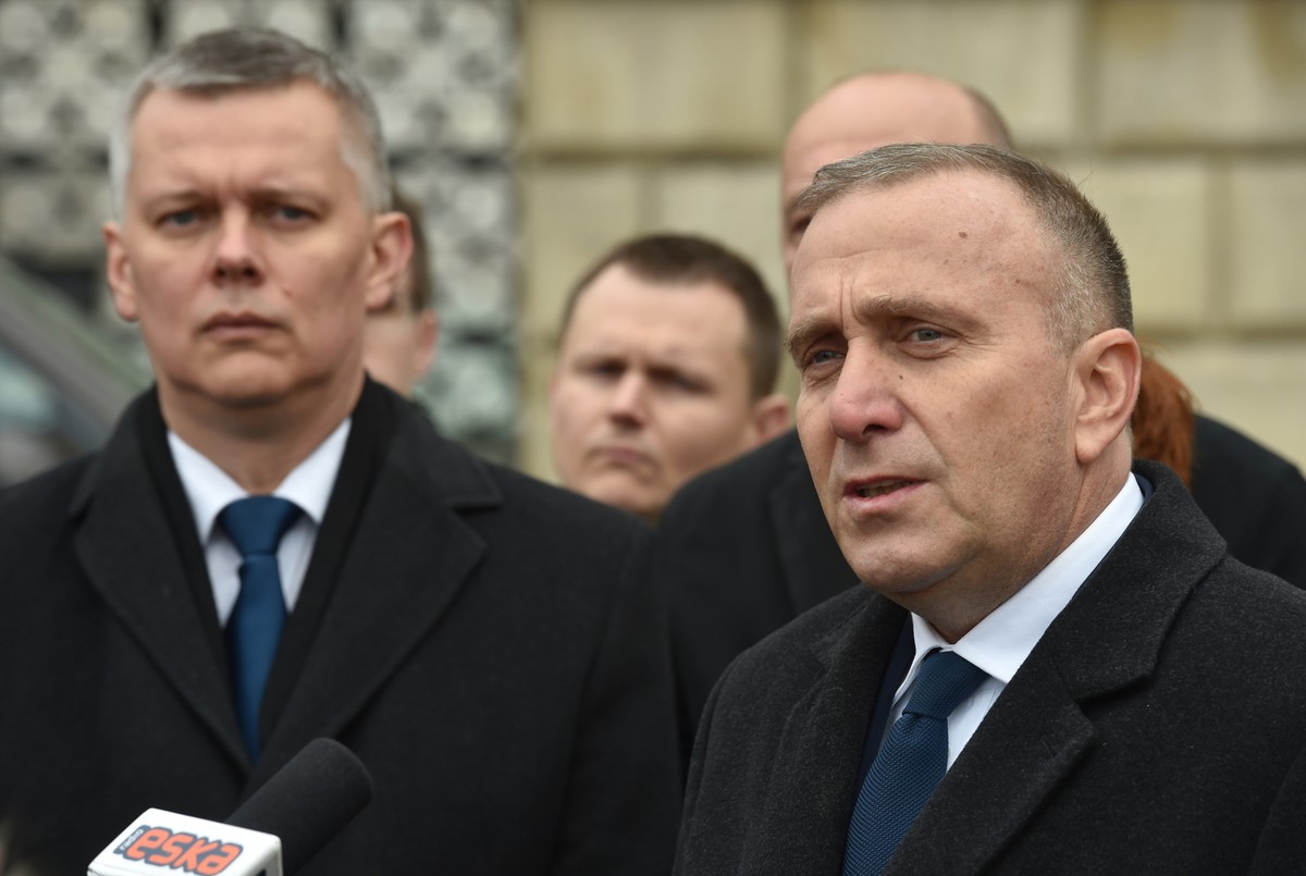 Politycy Platformy Obywatelskiej Tomasz Siemoniak i Grzegorz Schetyna