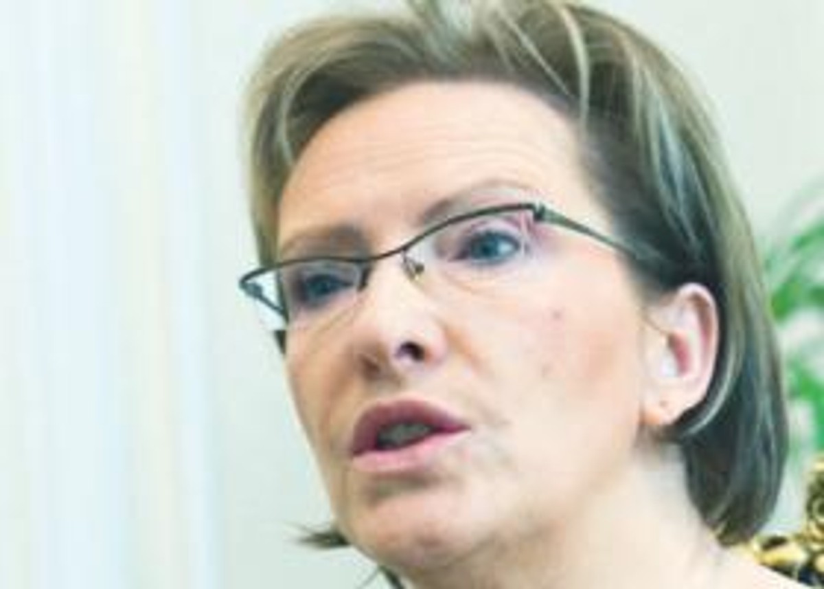 Ewa Kopacz, minister zdrowia