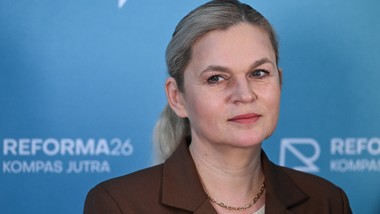 men szykuje powrót gimnazjów? barbara nowacka wyjaśnia