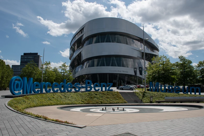 Budynek muzeum Mercedes-Benz w Stuttgarcie