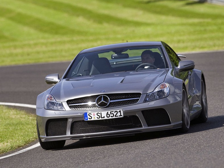 Mercedes: SL 65 AMG Black Series – luksusowe coupé (wideo)