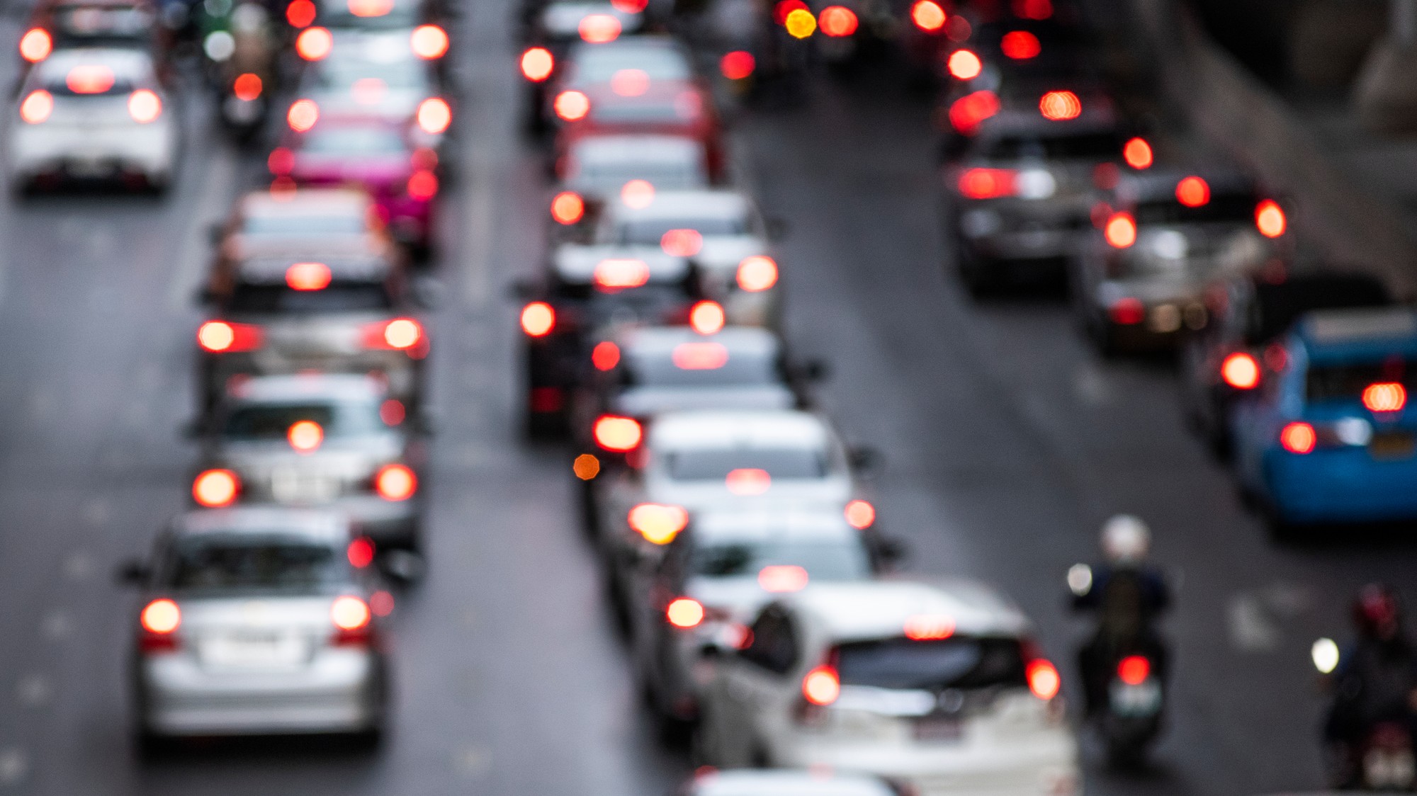 Päť jednoduchých trikov, ako výrazne znížiť spotrebu paliva.