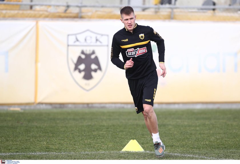 Damian Szymański (25 l.) po przejściu do AEK Ateny powinien zagrać w meczu z Olympiakosem.