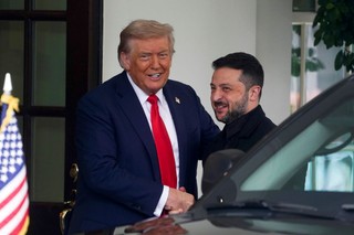 Ceny ropy reagują na spotkanie Trumpa z Zełenskim. Pokojowe dążenia USA w cieniu wielkiego biznesu